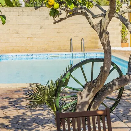 El Mal Pas / Seguinet Villa