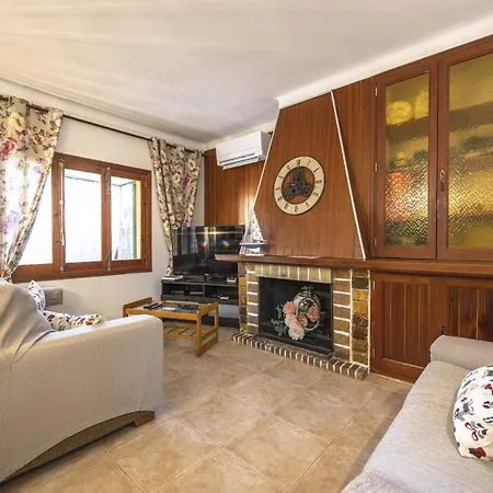 El Mal Pas / Seguinet Villa *