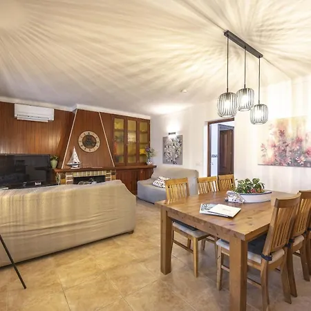 Villa El Mal Pas / Seguinet